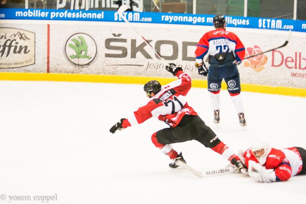 Chamonix / Morzine 3 - 2 Angers 