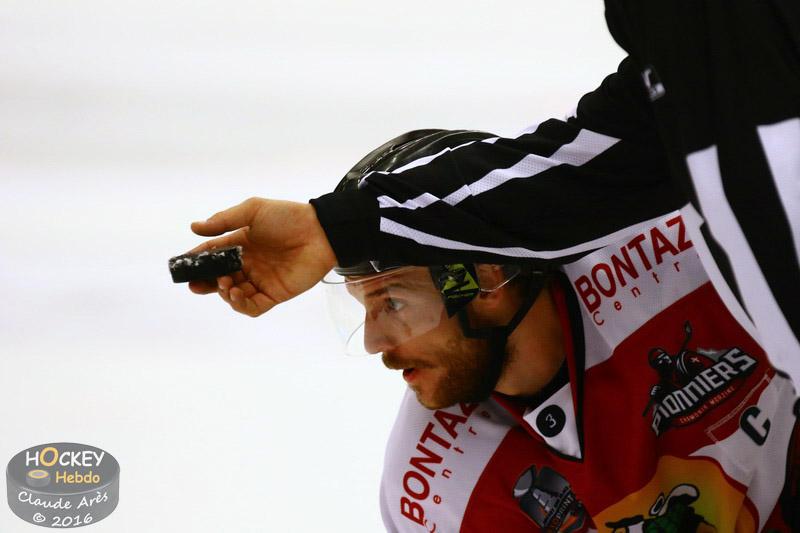 Chamonix / Morzine 3 - 2 Angers 