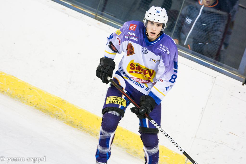 Mont-Blanc 8 - 1 Avignon