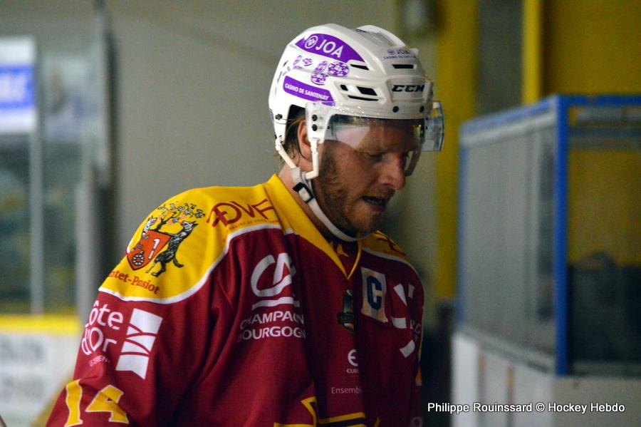 Dijon  3 - 4 Angers 