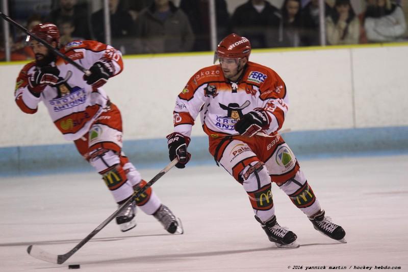 Clermont-Ferrand 1 - 8 Cholet 