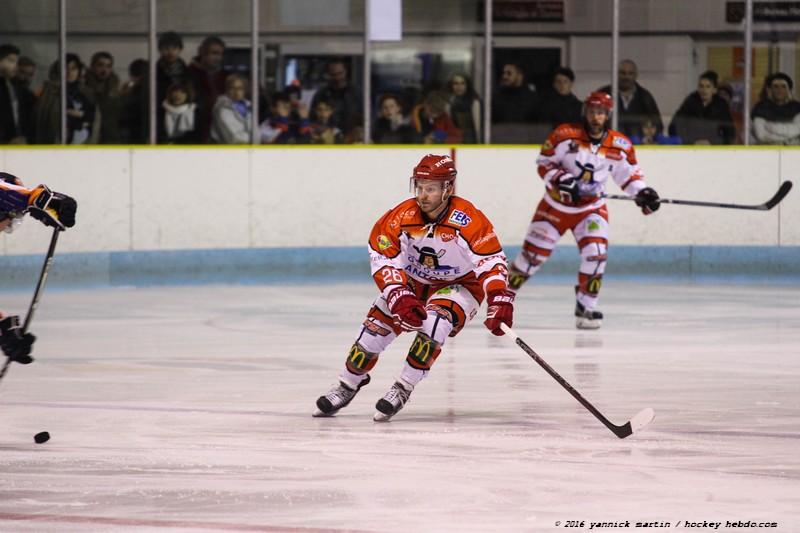 Clermont-Ferrand 1 - 8 Cholet 