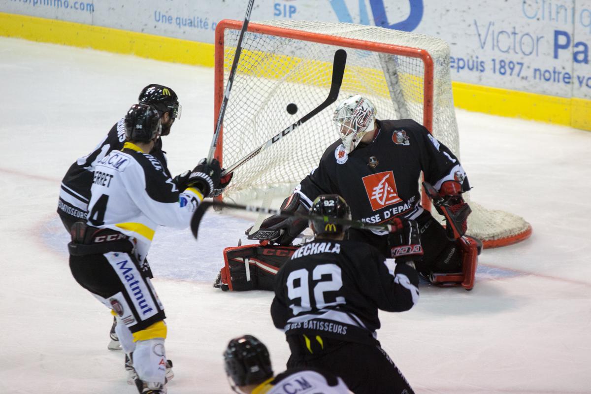 Amiens  2 - 5 Rouen