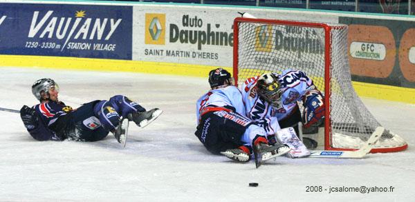 Grenoble  8 - 5 Angers 