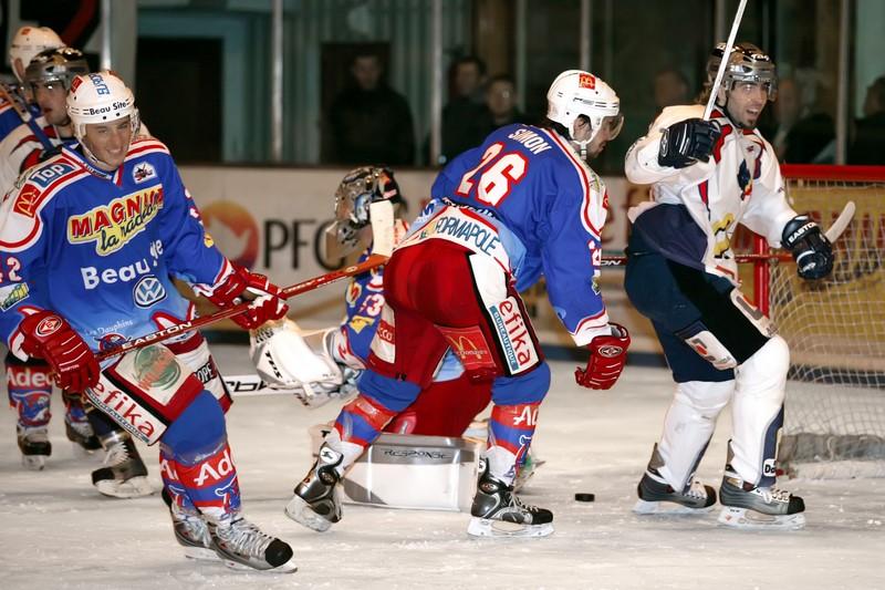 Epinal  1 - 4 Grenoble 