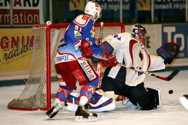 Epinal  1 - 4 Grenoble 