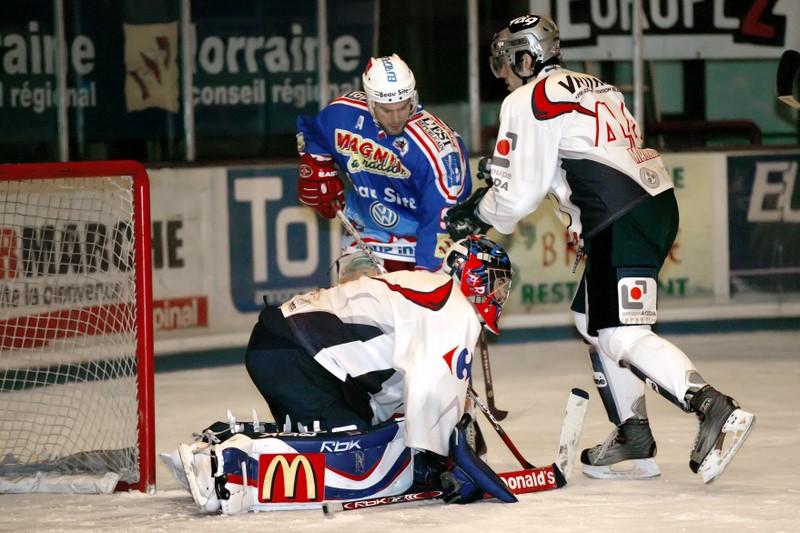 Epinal  1 - 4 Grenoble 