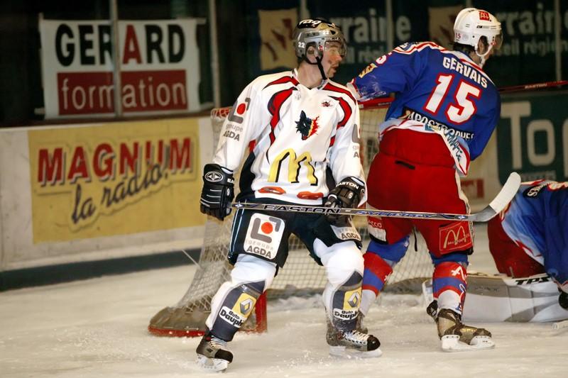 Epinal  1 - 4 Grenoble 