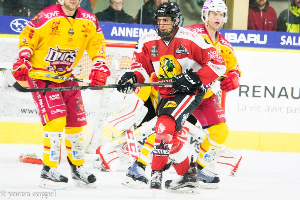 Chamonix / Morzine 2 - 1 Dijon 