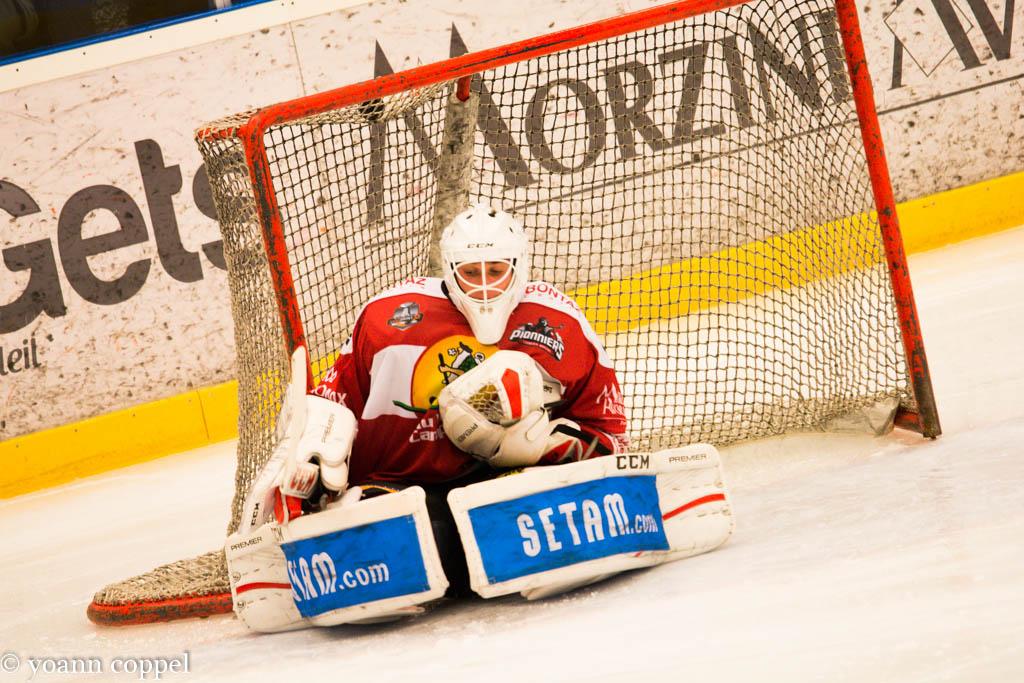Chamonix / Morzine 0 - 5 Grenoble 