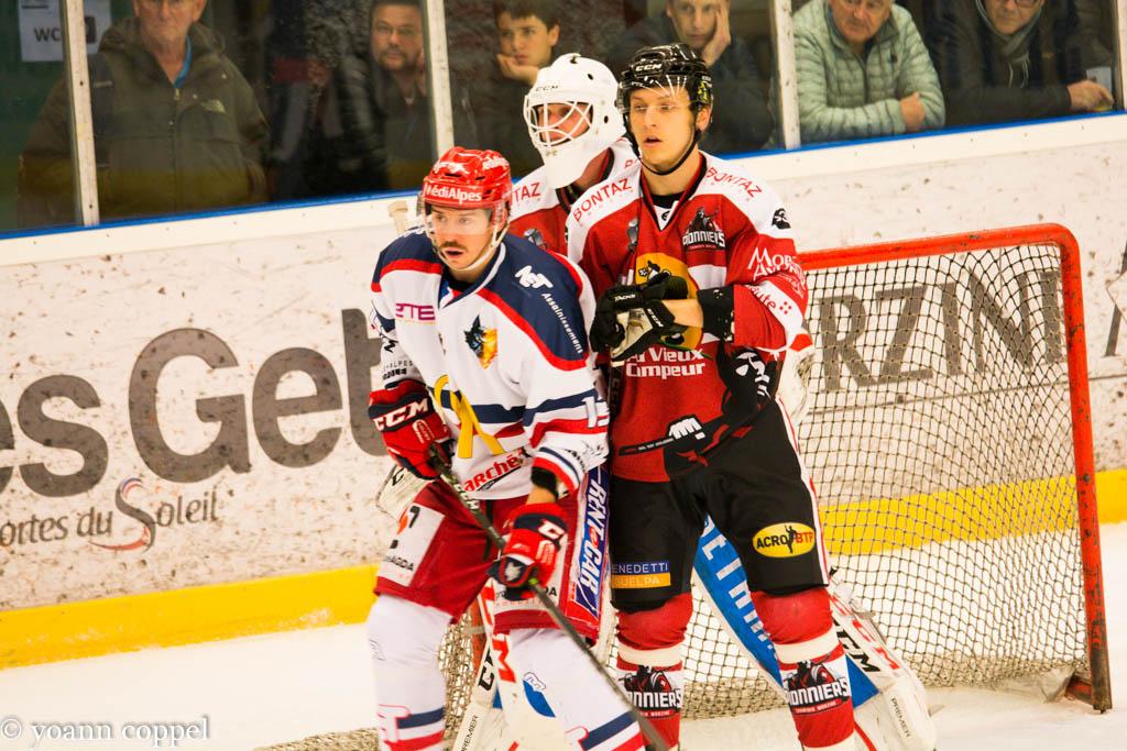 Chamonix / Morzine 0 - 5 Grenoble 