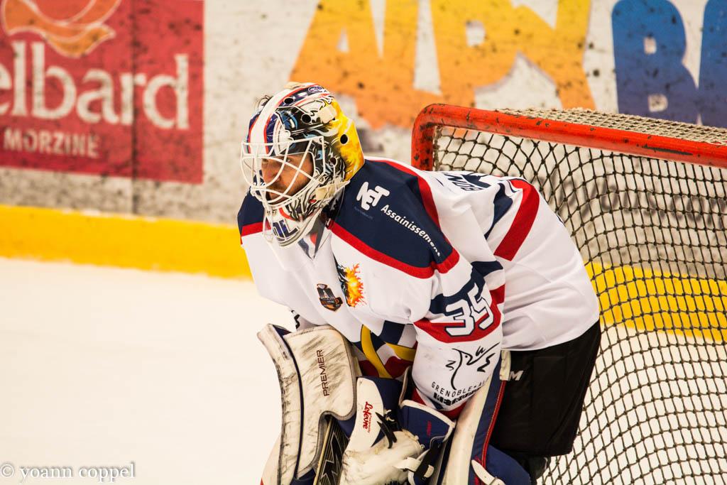 Chamonix / Morzine 0 - 5 Grenoble 