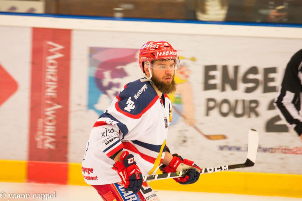 Chamonix / Morzine 0 - 5 Grenoble 