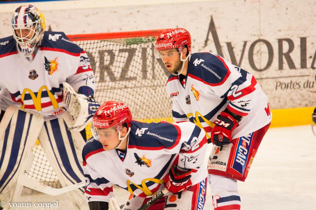 Chamonix / Morzine 0 - 5 Grenoble 