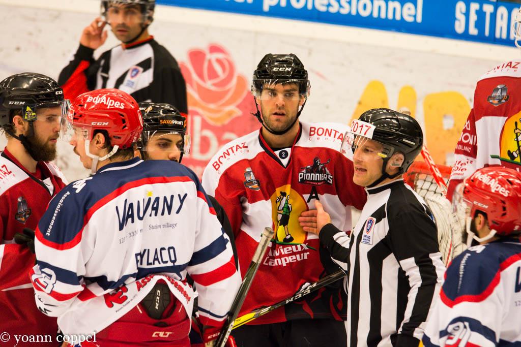 Chamonix / Morzine 0 - 5 Grenoble 