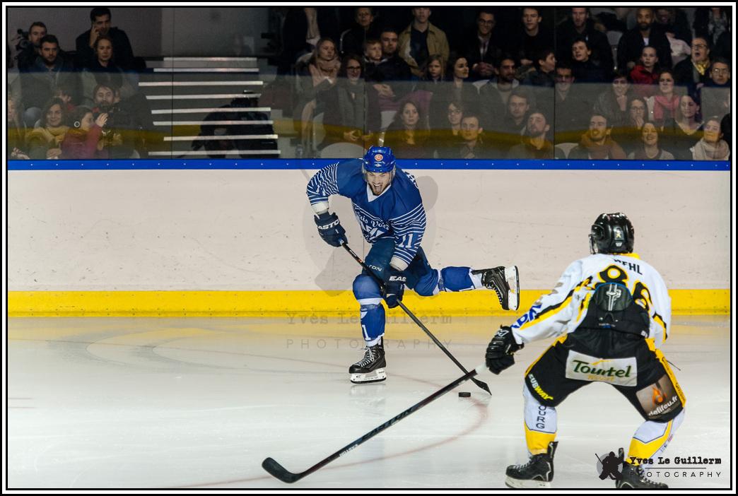 Paris (FV) 7 - 3 Strasbourg II