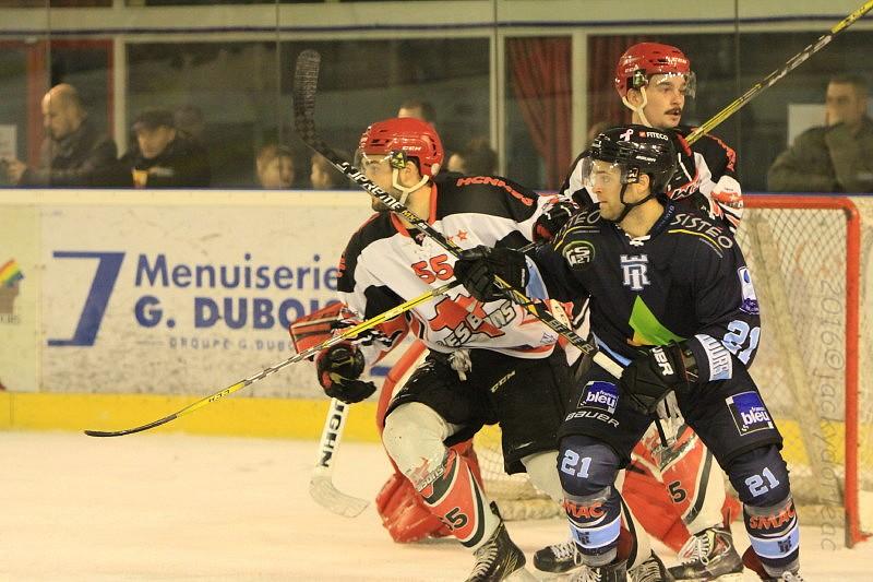 Tours  4 - 3 Neuilly/Marne