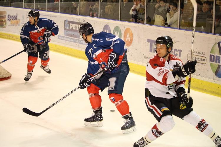 Angers  2 - 1 Chamonix / Morzine