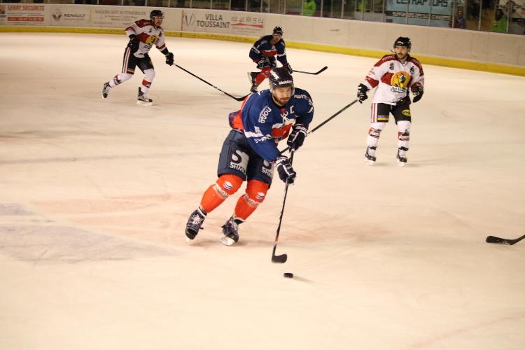 Angers  2 - 1 Chamonix / Morzine