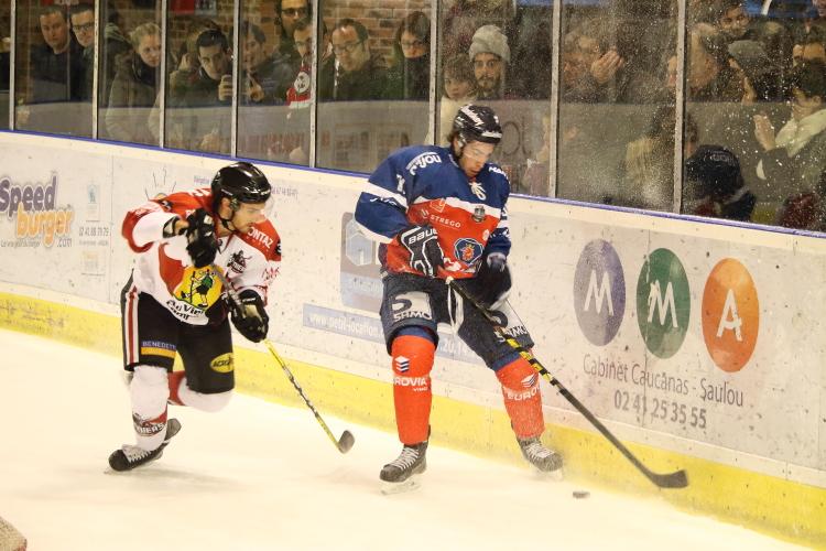 Angers  2 - 1 Chamonix / Morzine