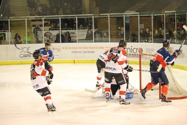 Angers  2 - 1 Chamonix / Morzine