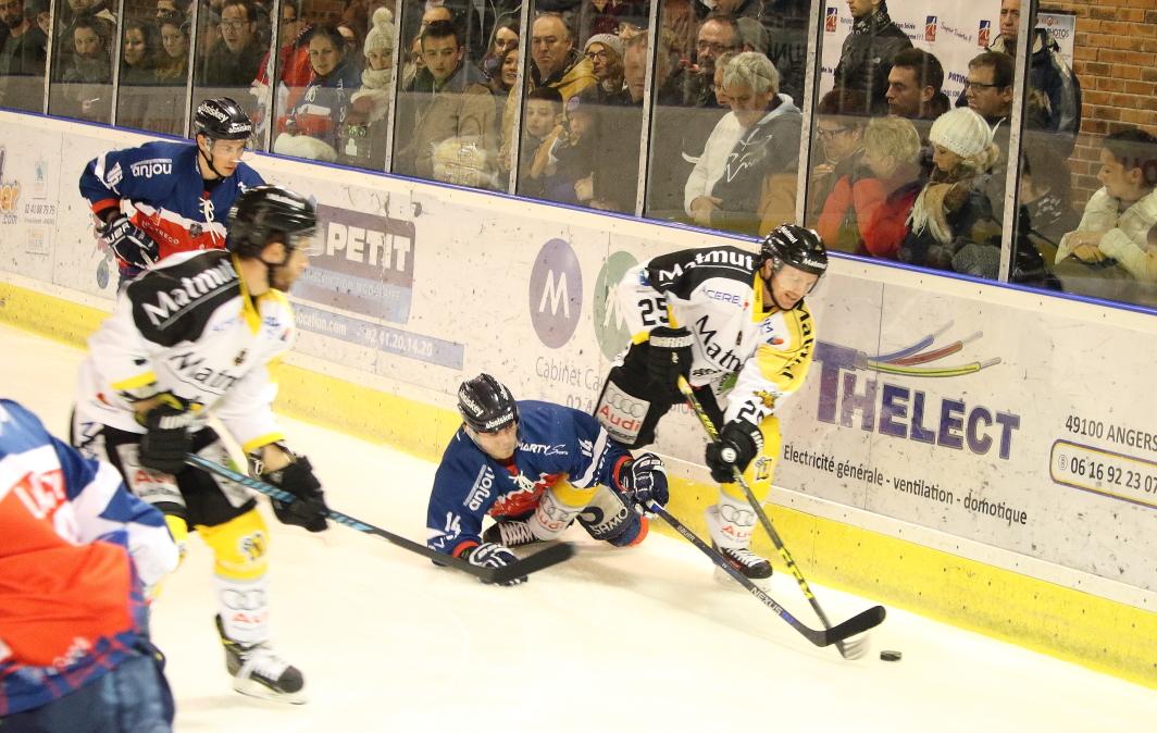 Angers  2 - 3 Rouen