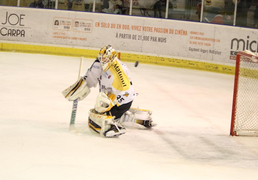 Angers  2 - 3 Rouen