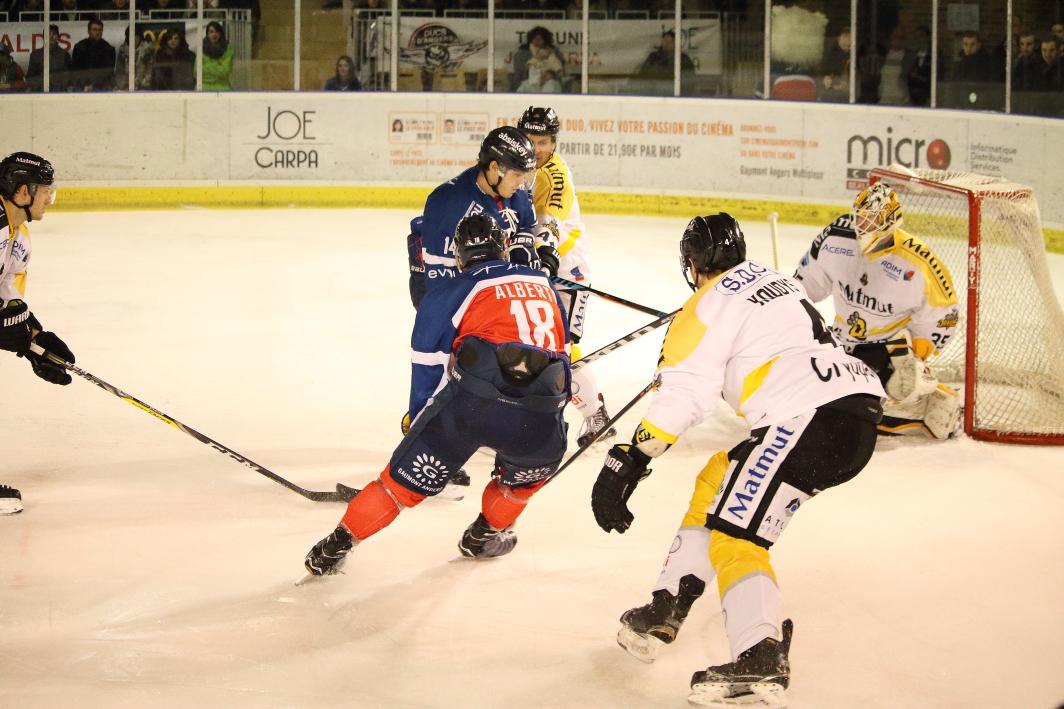 Angers  2 - 3 Rouen