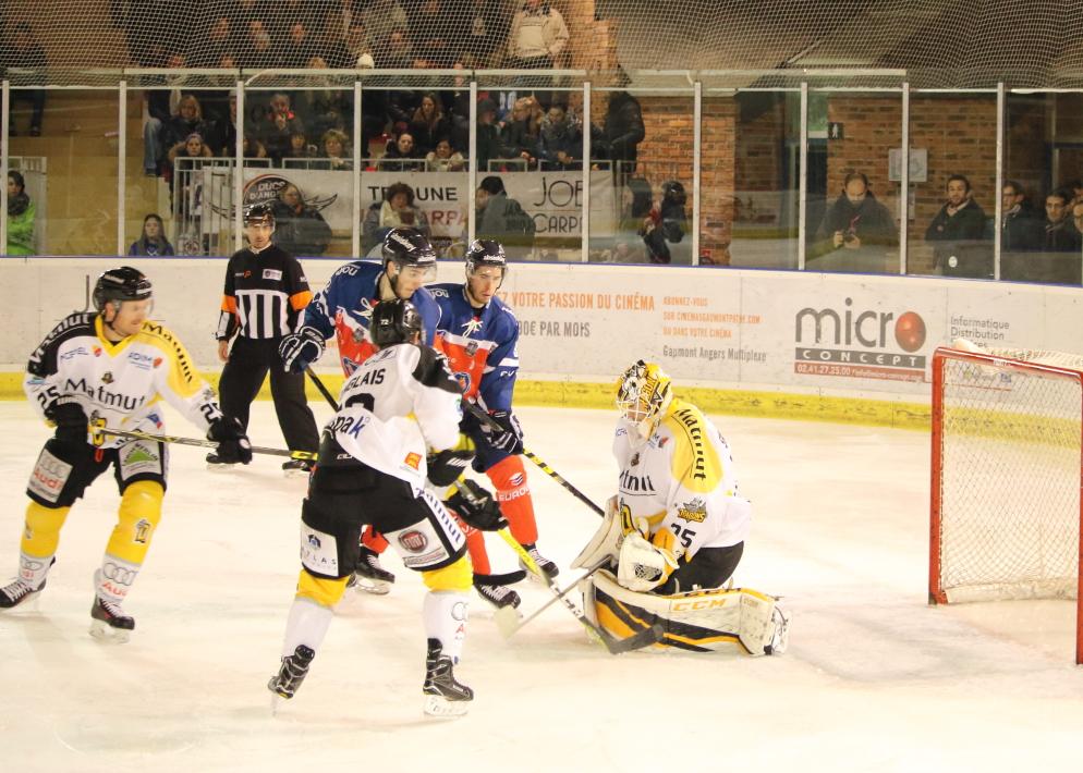 Angers  2 - 3 Rouen