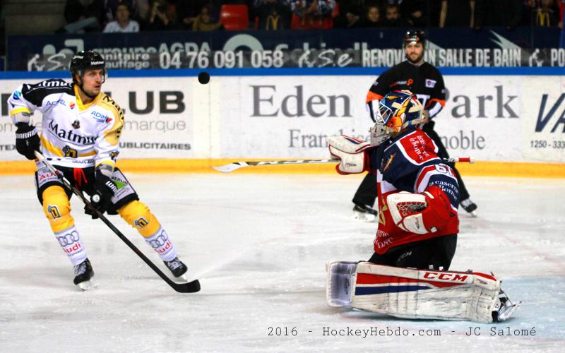 Grenoble  9 - 2 Rouen
