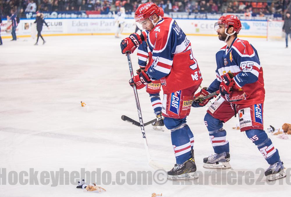 Grenoble  9 - 2 Rouen