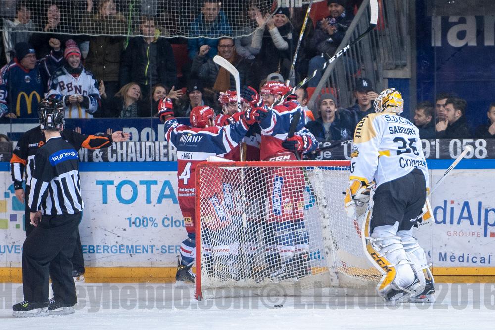 Grenoble  9 - 2 Rouen