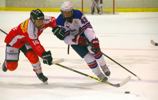 Photo hockey reportage ICHT: Résumé et photos de USA U17 - Suisse U17