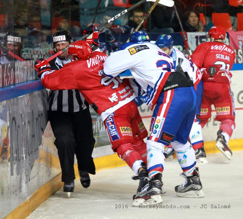 Grenoble  4 - 1 Mulhouse