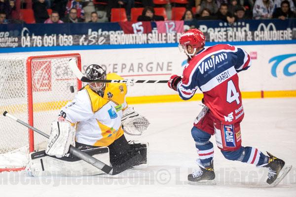 Grenoble  3 - 0 Strasbourg 