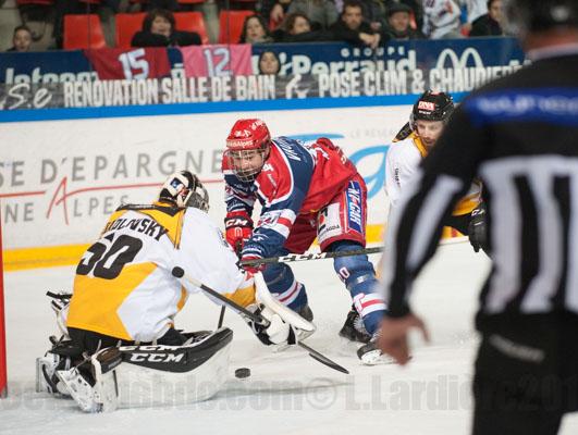 Grenoble  3 - 0 Strasbourg 