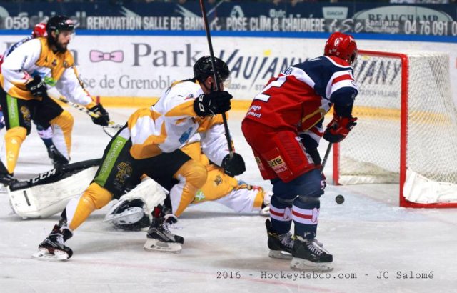 Photo hockey match Grenoble  - Strasbourg  le 27/12/2016