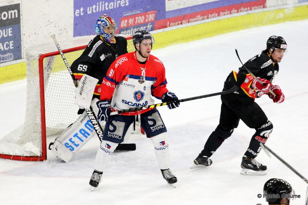 Nice 3 - 2 Angers 