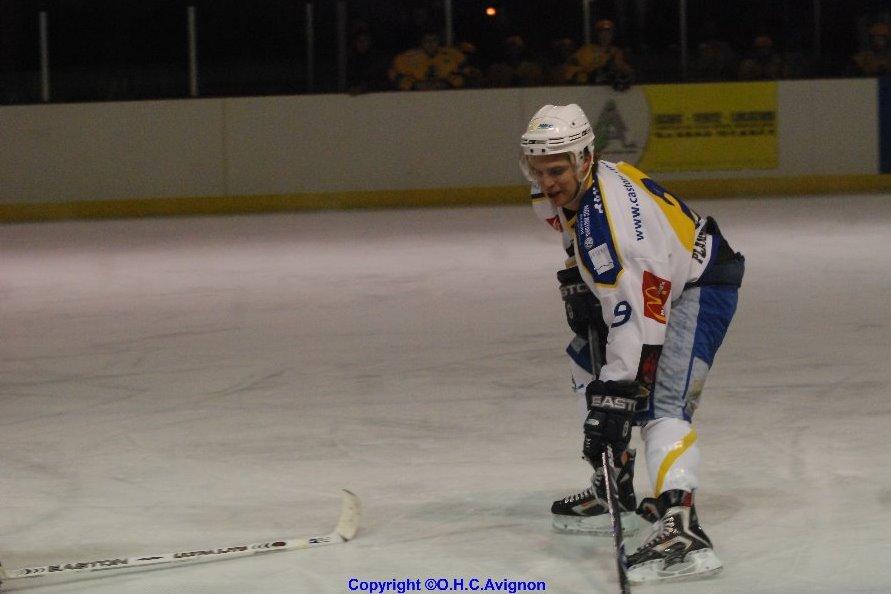 Viry-Châtillon 2 - 5 Avignon