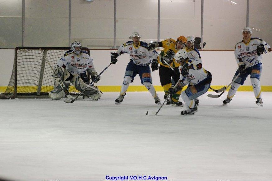 Viry-Châtillon 2 - 5 Avignon