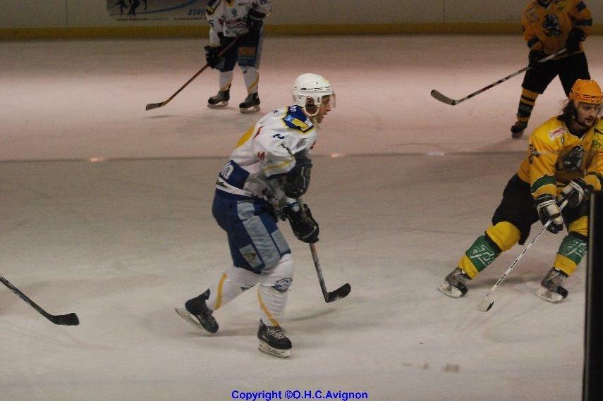 Viry-Châtillon 2 - 5 Avignon