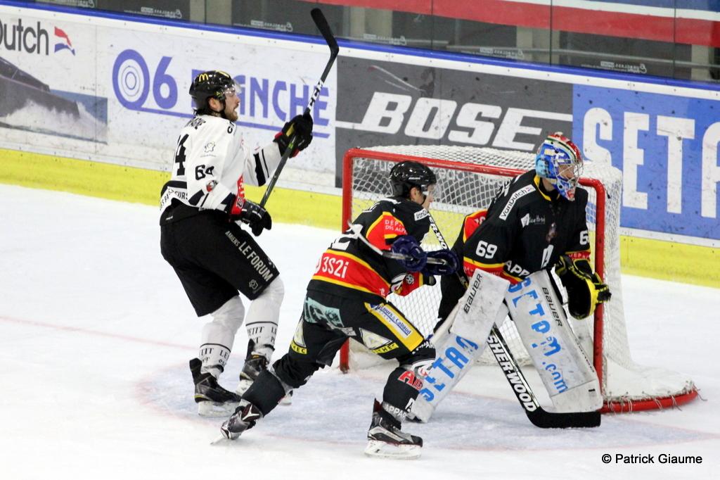 Nice 3 - 2 Amiens 
