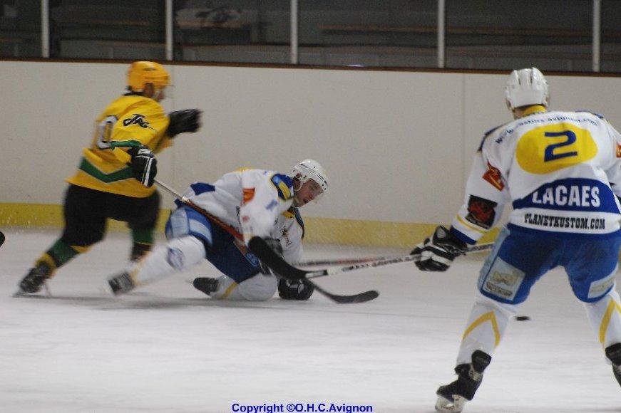 Viry-Châtillon 2 - 5 Avignon