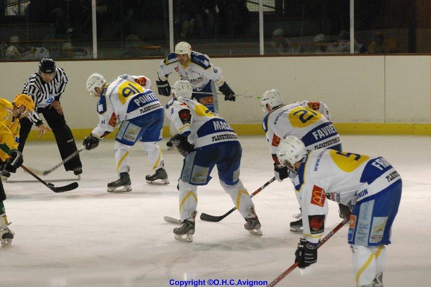 Viry-Châtillon 2 - 5 Avignon