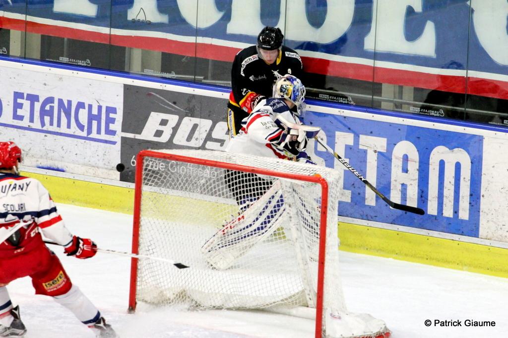Nice 2 - 4 Grenoble 