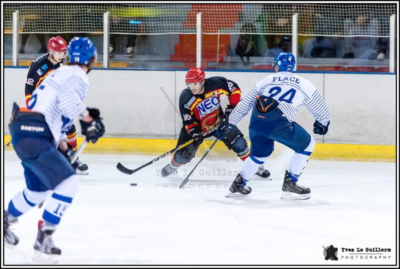 Meudon 0 - 4 Paris (FV)
