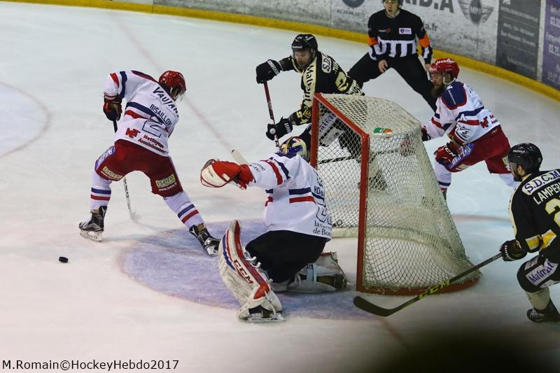 Rouen 0 - 2 Grenoble 