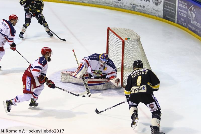 Rouen 0 - 2 Grenoble 