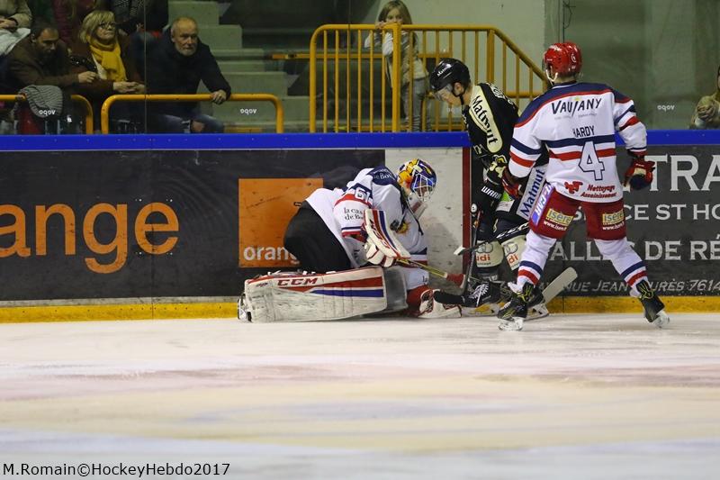 Rouen 0 - 2 Grenoble 