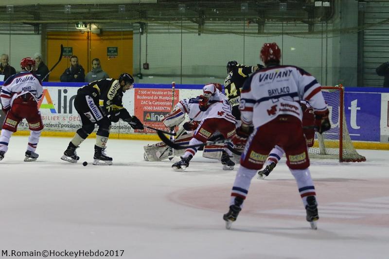 Rouen 0 - 2 Grenoble 